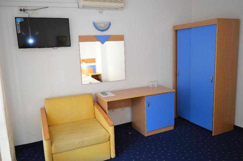 Saint George - Old Nesebar Hotel Room photo